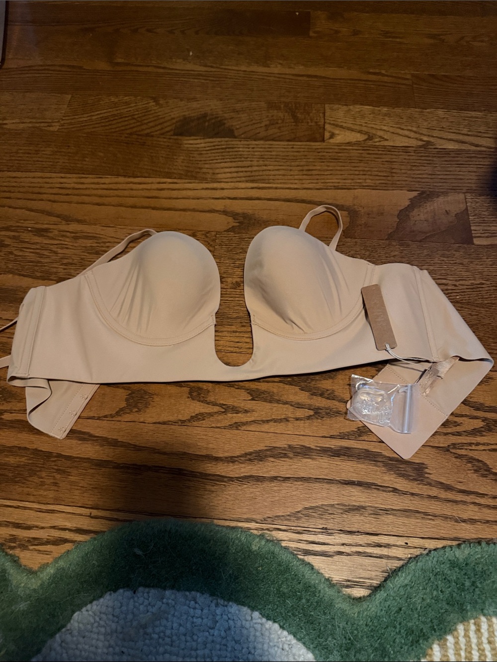 SKIMS Nude U-Plunge Strapless Convertible Bra